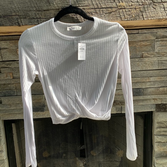 Hollister Tops - Hollister White Long Sleeve Crop Top with Tags